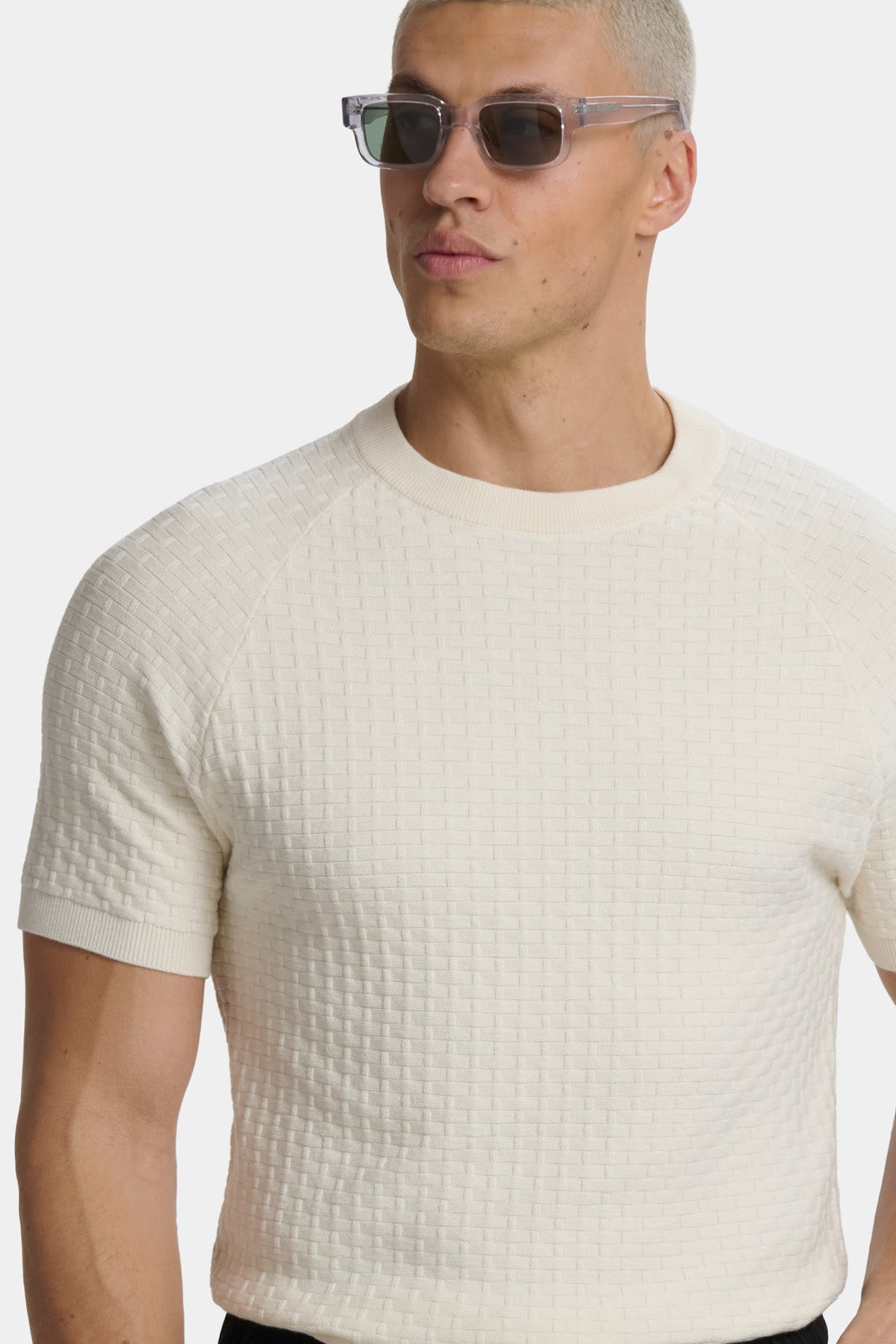 Cassian – Textured Tee