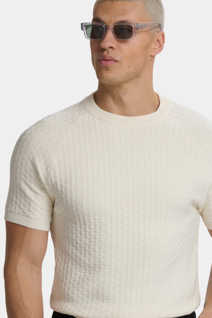 Cassian – Textured Tee